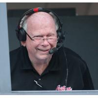 Dave Nitz broadcasting for the Sioux City Explorers
