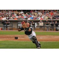 Catcher Tucker Barnhart with the Dayton Dragons in 2011