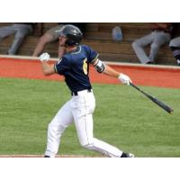 Infielder Will Kengor with the Traverse City Beach Bums