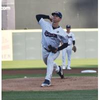 Somerset Patriots pitcher Glenn Otto