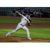 Zach Thompson pitching for the Jacksonville Jumbo Shrimp