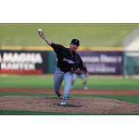 Pensacola Blue Wahoos pitcher Parker Freedman