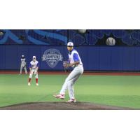 Green Bay Rockers pitcher Kamar Dove