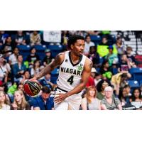 Niagara River Lions guard Jahvon Blair